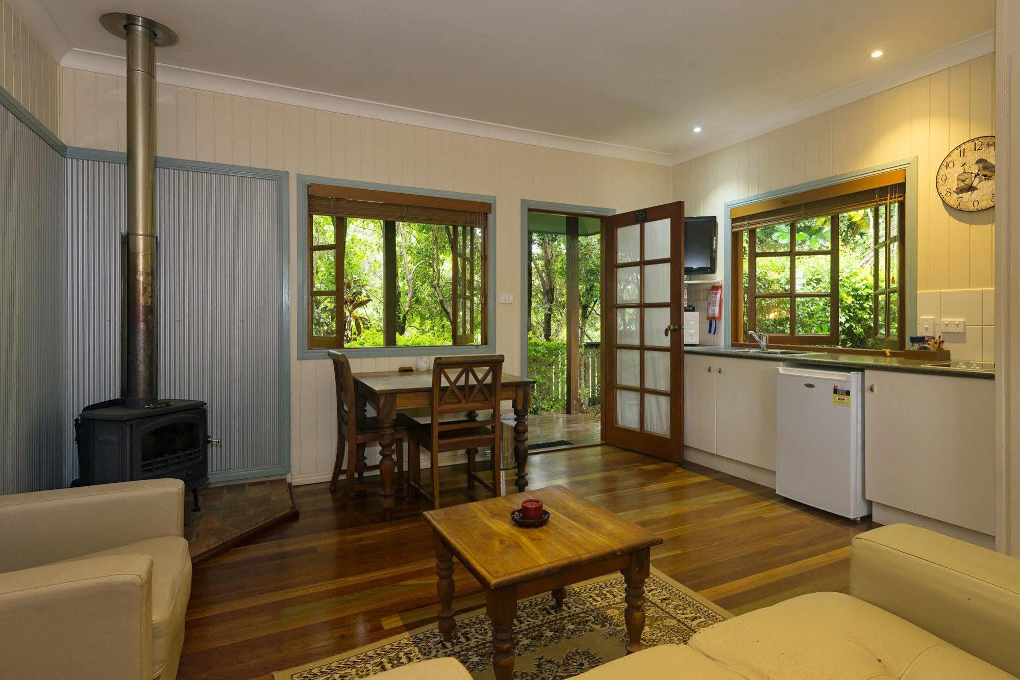 יוגאבורה Allumbah Pocket Cottages מראה חיצוני תמונה