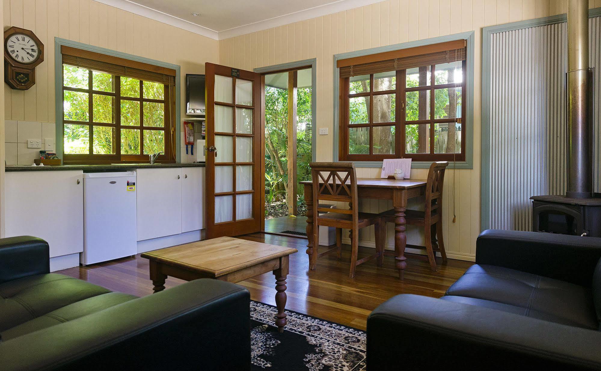יוגאבורה Allumbah Pocket Cottages מראה חיצוני תמונה