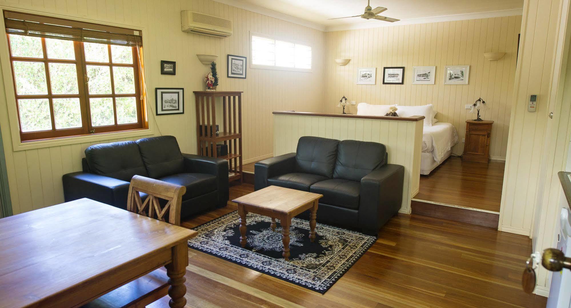 יוגאבורה Allumbah Pocket Cottages מראה חיצוני תמונה